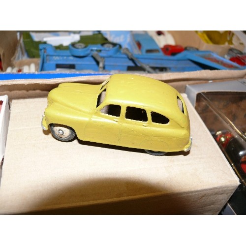 139 - MIXED COLLECTORS BOX OF VARIOUS CARS, AEROPLANES AND OTHER VEHICLES INCLUDING CORGI, BRITAINS, MATCH... 