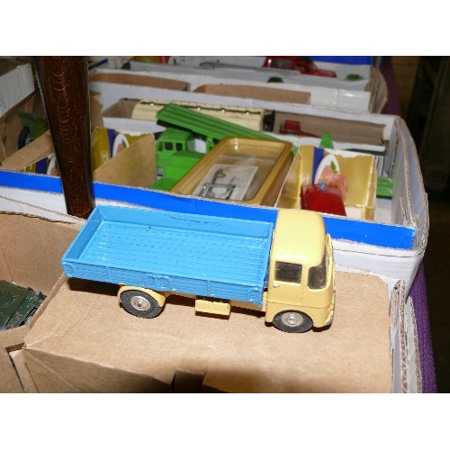 207 - MIXED COLLECTORS BOX OF MAINLY MILITARY VEHICLES BY CORGI, DINKY AND MATCHBOX.