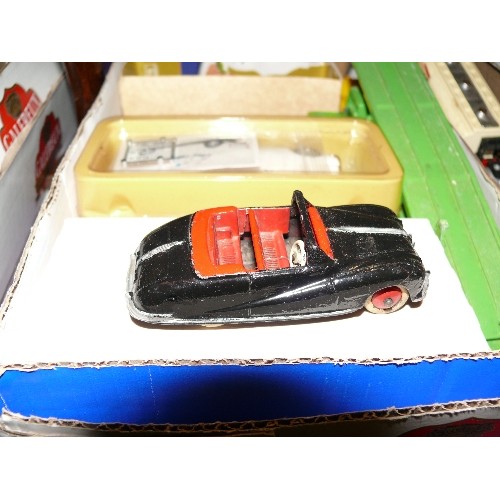 208 - MIXED COLLECTORS BOX OF CARS AND OTHER VEHICLES INCLUDING DINKY AND MATCHBOX.