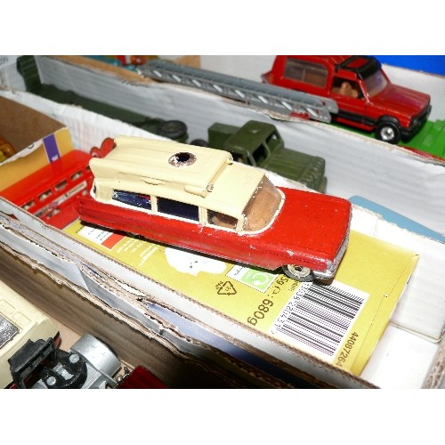 209 - MIXED COLLECTORS BOX OF CARS AND OTHER VEHICLES INCLUDING CORGI, MATCHBOX AND DINKY.