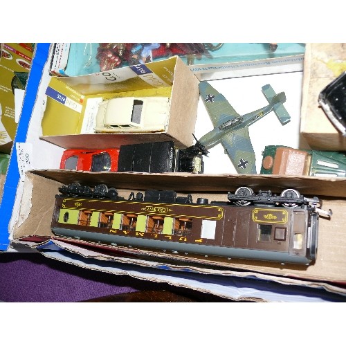 200 - MIXED COLLECTORS BOX OF CARS, TRAINS, AEROPLANES AND OTHER VEHICLES INCLUDING CORGI AND DINKY.