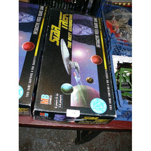 271 - VINTAGE STAR WARS, THE NEXT GENERATION INTERACTVE VIDEO BOARD GAME INCLUDING POP OUT FIGURES STILL O... 