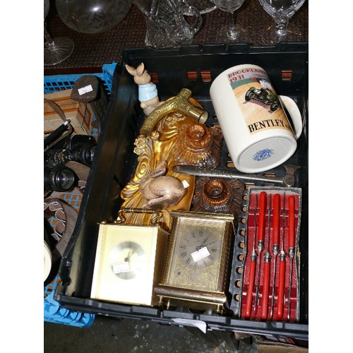 304 - TRAY OF COLLECTABLE ITEMS INCLUDING BUTTER KNIVES, CAR TANKARD, CARRIAGE CLOCKS, TOFFEE HAMMER ETC.