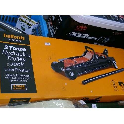 249 - HALFORDS TWO TONNE TROLLEY JACK BRAND NEW IN BOX.