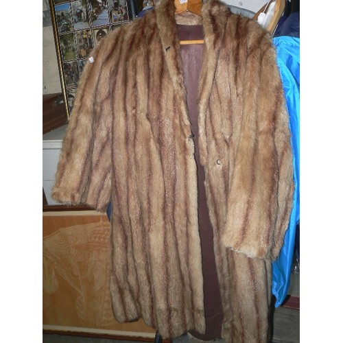 263 - A VINTAGE FUR COAT AND A FAUX LEATHER JACKET SIZE S.