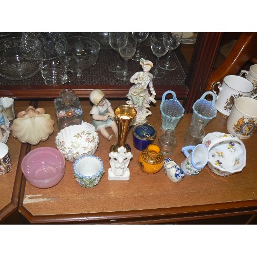 311 - COLLECTION OF VARIOUS ORNAMENTS INCLUDING ROYAL CROWN DERBY IMARI, ROYAL DOULTON AND ROYAL WINTON.