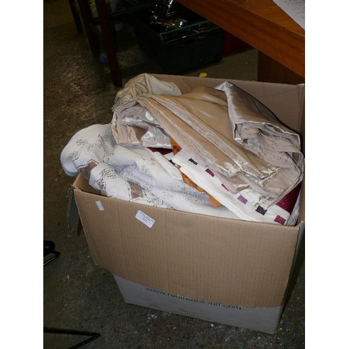 335 - LARGE BOX OF MIXED VINTAGE LINEN.