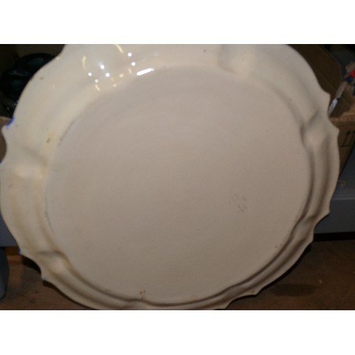 403 - LARGE DECORATIVE PLATTER