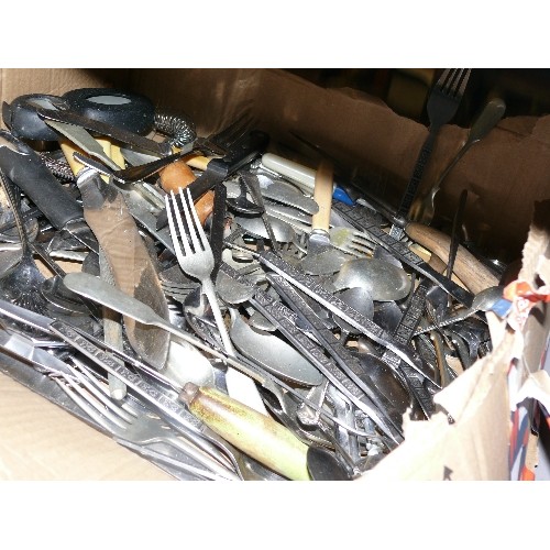 405 - LARGE BOX OF VARIOUS CUTLERY AND KITCHEN UTENSILS.