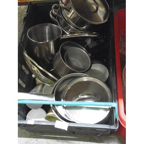 357 - QUANTITY OF KITCHENWARE INCLUDING SAUCEPANS, MUGS ETC.