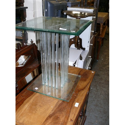 437 - VERY HEAVY MODERN GLASS SIDE TABLE BY GREEN APPLE.