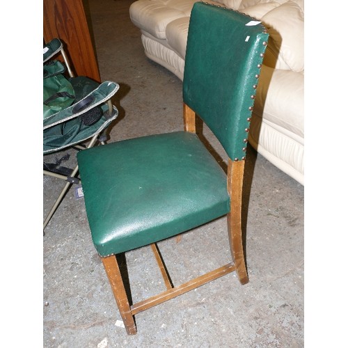 453 - VINTAGE GREEN CHAIR