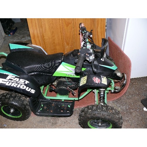 464 - A CHILD'S PETROL DRIVEN MINI QUAD BIKE, OFF ROAD USE ONLY.  REPORTEDLY WORKING.