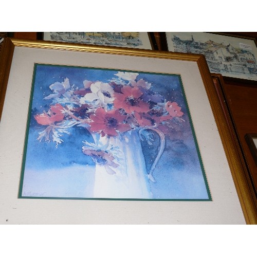 432 - SELECTION OF VARIOUS FRAMED AND GLAZED FLORAL PRINTS.