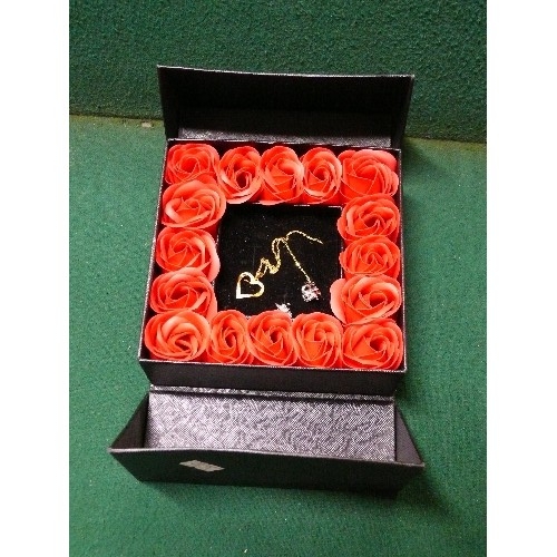 64 - GOLD PLATED, STERLING SILVER HEART NECKLACE IN A VERY NICE BOX DECORATED WITH ROSES PLUS A PAIR OF S... 