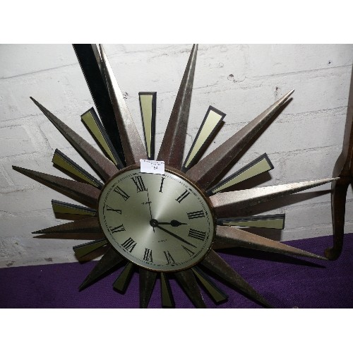 164 - LARGE SUNBURST CLOCK BY METAMEC