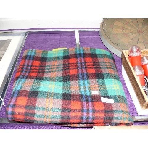 185 - A 'BILLABONG' TARTAN BLANKET, MADE IN AUSTRALIA