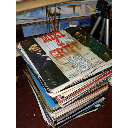 204 - LARGE COLLECTION OF VARIOUS LP RECORDS