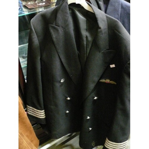 297 - AIRLINE PILOTS JACKET AND HAT