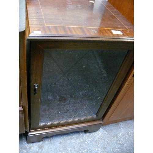 346 - VINTAGE GLAZED CABINET WITH LIFT-UP LID.