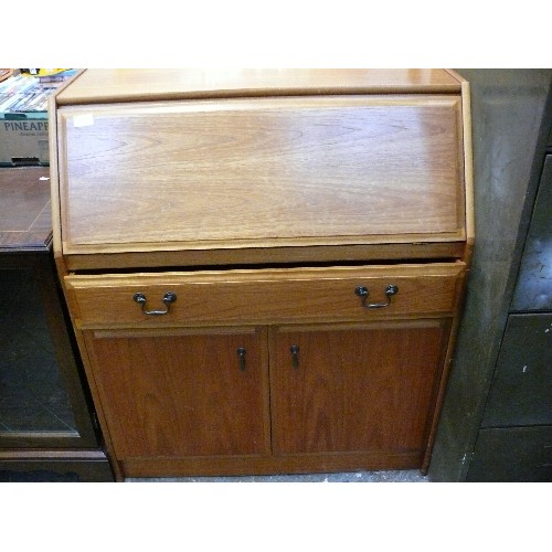 347 - LARGE WOODEN BUREAU