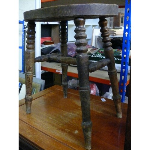 367 - VINTAGE WOODEN STOOL