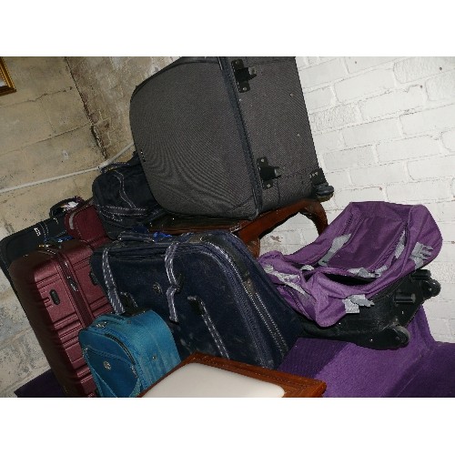 177 - LARGE COLLECTION OF SUITCASES