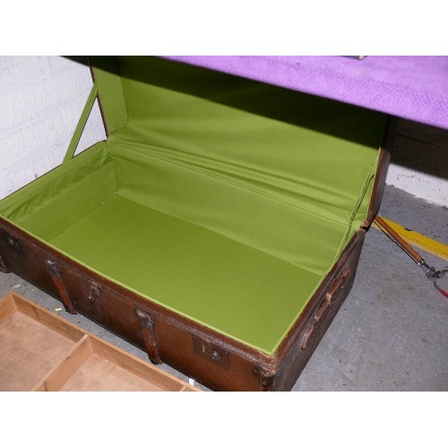 426 - STEAMER TRUNK, BANDED, WITH INTERNAL LINER AND TRAY, THE NAME NIGEL ALCOCK AND A VETERAN TIE AND  FL... 