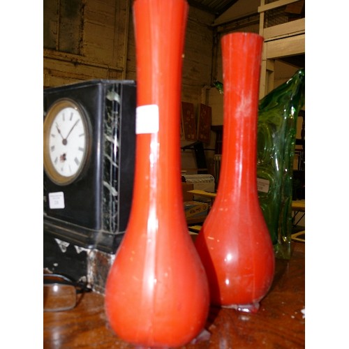 216 - PAIR OF RETRO BLOOD ORANGE VASES ON AN UNUSUAL SQUARE BASE.