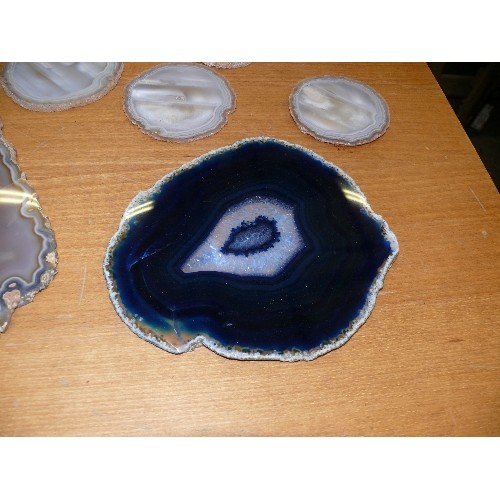 248 - LARGE BLUE AGATE MINERAL SLICE, FIVE SMALL GREY AGATE COASTERS SLICES AND A LARGE SLICE OF REIKI CRY... 