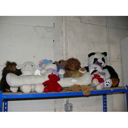 407 - QUANTITY OF CUDDLY TOYS