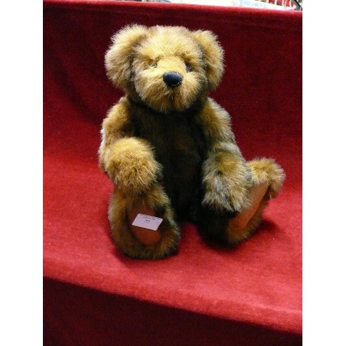 77 - GOOD QUALITY ASHTON DRAKE JOINTED TEDDY BEAR.