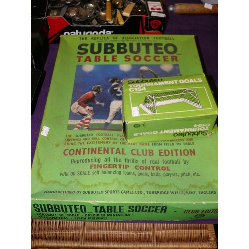 303 - VINTAGE BOXED SUBBUTEO TABLE SOCCER PART SET PLUS BOXED SUBBUTEO TOURNAMENT GOALS.