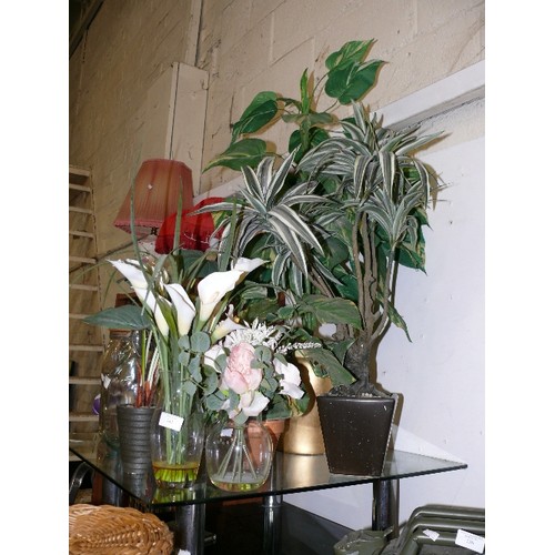 142 - LARGE SELECTION OF MIXED DECORATIVE ARTIFICIAL HOUSEPLANTS.