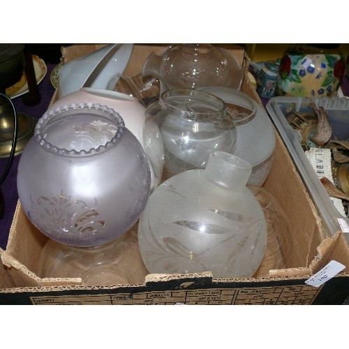 190 - LARGE QUANTITY OF GLASS OIL LAMPSHADES