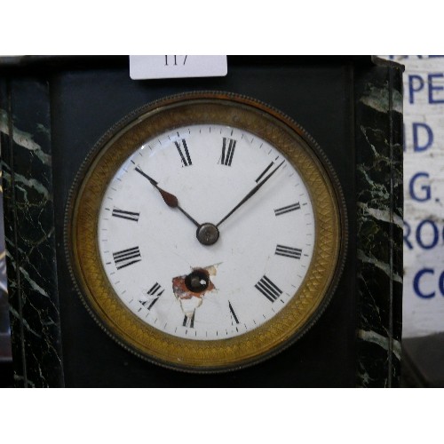 117 - A SLATE MANTLE CLOCK, A WOODEN NAPOLEON HAT MANTLE CLOCK AND A WALL CLOCK.