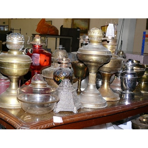 188 - VERY LARGE COLLECTION OF VARIOUS OIL LAMP BASES