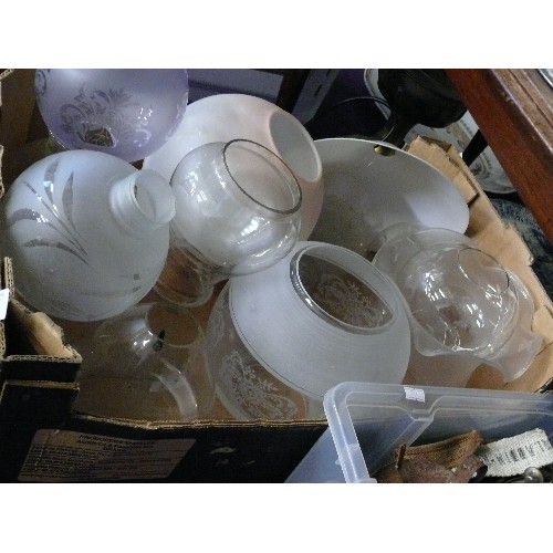 190 - LARGE QUANTITY OF GLASS OIL LAMPSHADES