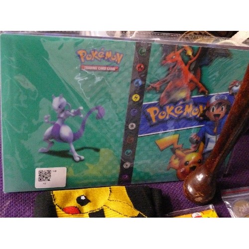 191 - POKEMON COLLECTION INCLUDING BOX OF 850 CARDS, A PACK OF SILVER METAL CARDS, A PAIR OF SOCKS, AN EMP... 