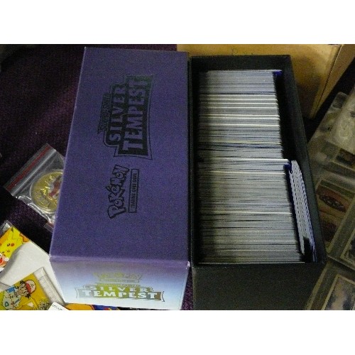 191 - POKEMON COLLECTION INCLUDING BOX OF 850 CARDS, A PACK OF SILVER METAL CARDS, A PAIR OF SOCKS, AN EMP... 