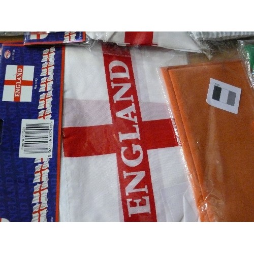 195 - TEN BRAND NEW FLAGS OF VARIOUS COUNTRIES INCLUDING ENGLAND PLUS ENGLAND BUNTING.