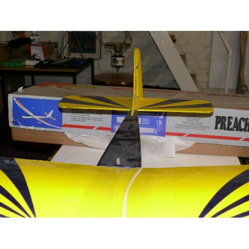 202 - RADIO CONTROLLED TRAINER (PLANE)