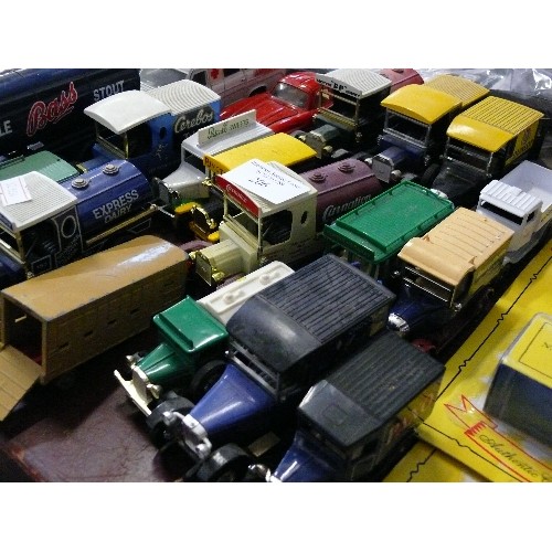 206 - COLLECTION OF VARIOUS DIE CAST CAR AND VEHICLE MODELS.