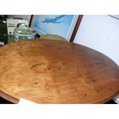 128 - SMALL WOODEN OVAL TABLE