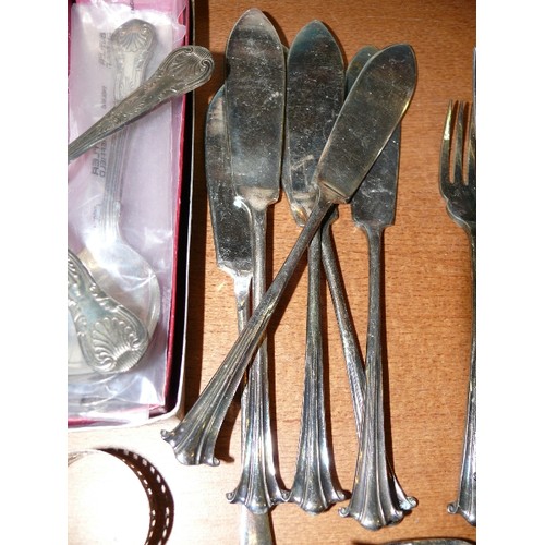 219 - BOX OF VARIOUS GOOD QUALITY SILVER PLATE CUTLERY.