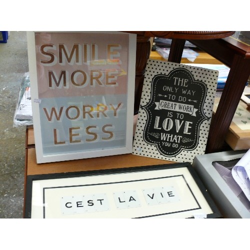 223 - A FRAMED PLAYING CARDS SIGN 'CEST LA VIE', A FRAMED 'SMILE MORE, WORRY LESS' SIGN AND A METAL MOTIVA... 