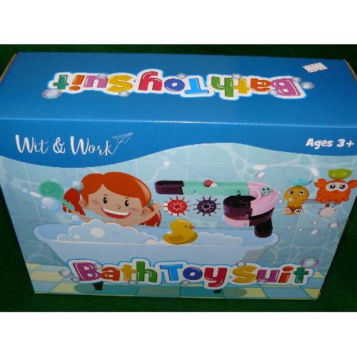 282 - KIDS BATH TOY SUIT, NEW AND BOXED.