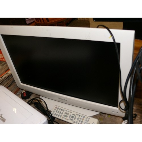 306 - WHITE TOSHIBA 22