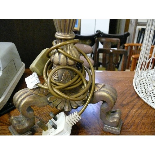 336 - LARGE ORNATE TABLE LAMP