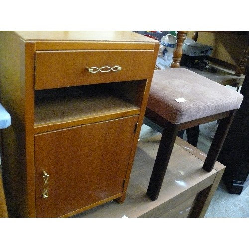 364 - SMALL WOODEN RETRO BEDSIDE CUPBOARD AND A STOOL.